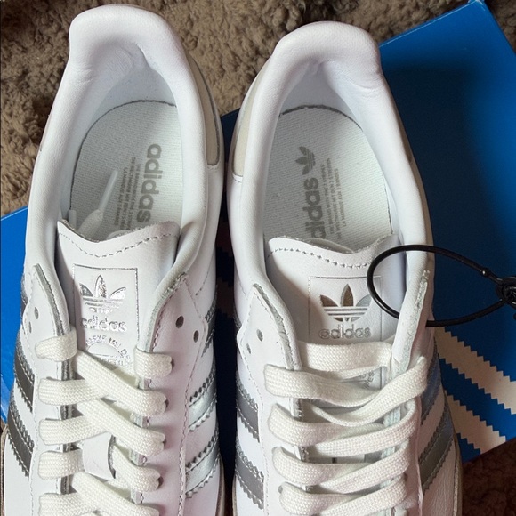 Adidas Women’s Samba OG White and Gum Sneakers - Picture 9 of 14